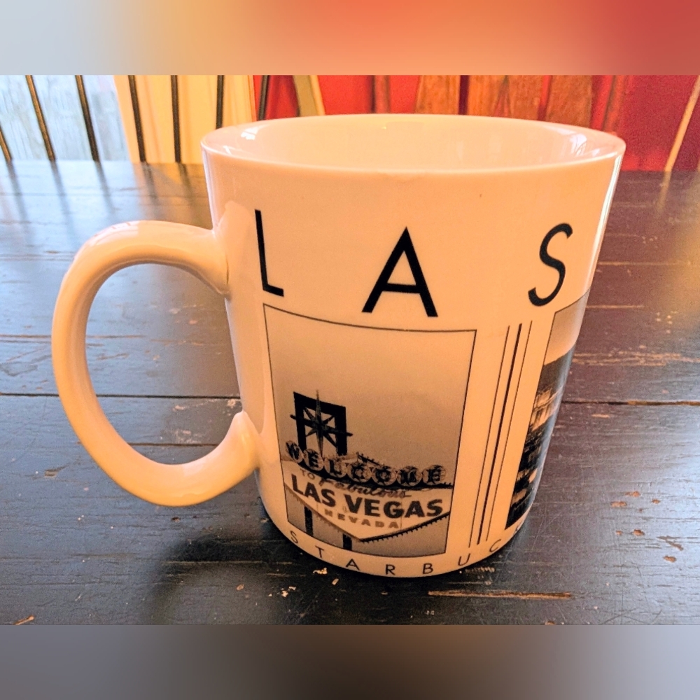 Starbucks Las Vegas Coffee Mug Barista City Scenes Series 2005 Collectible 16 Oz